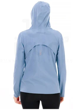 Outrun The Storm femme