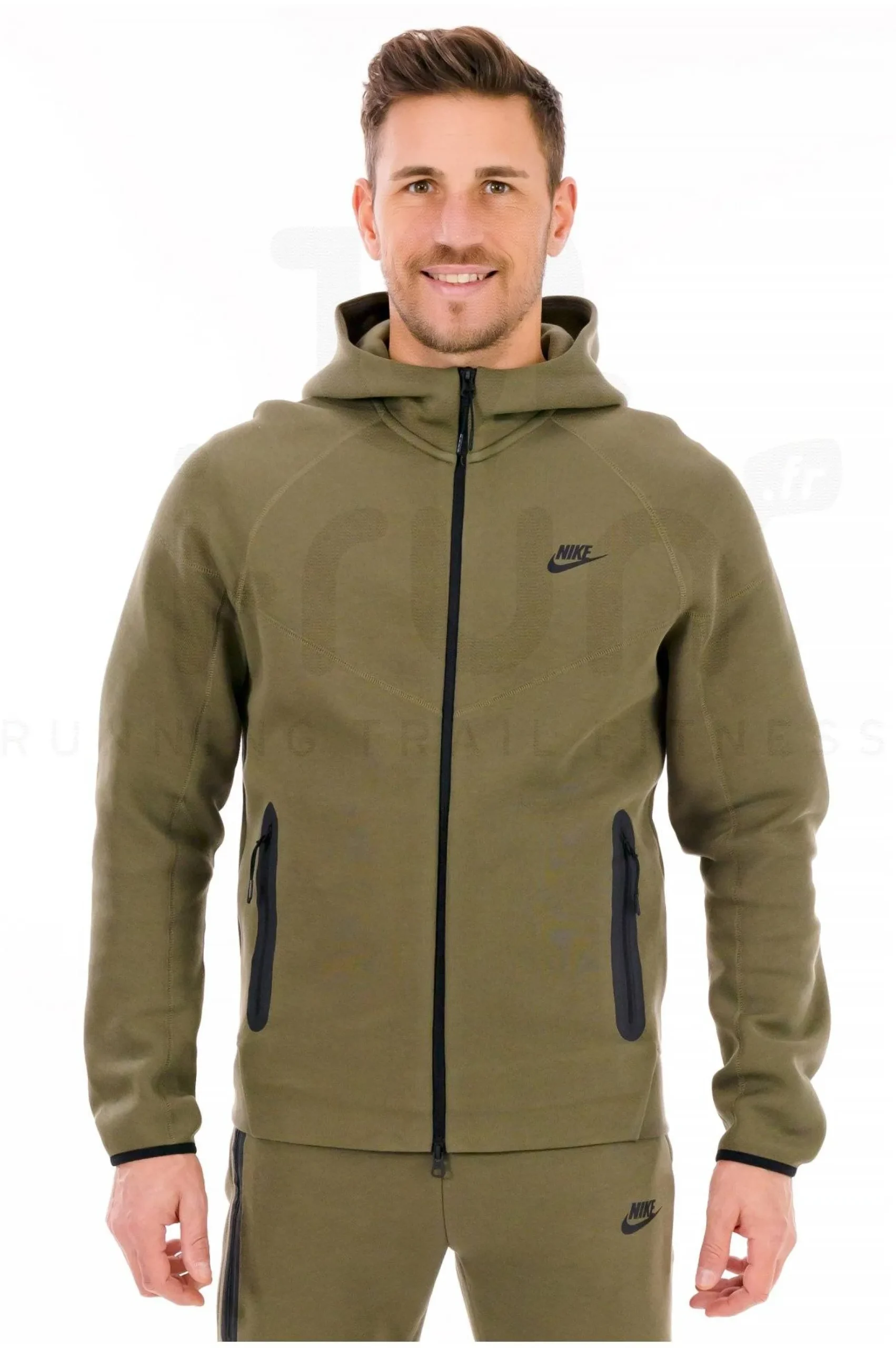 Tech Fleece Windrunner M